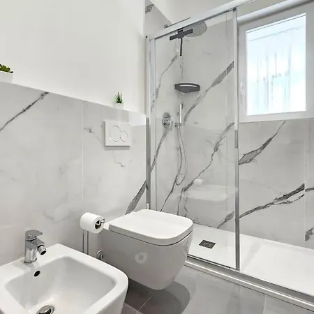 Elegante A Due Passi Dal Centro *