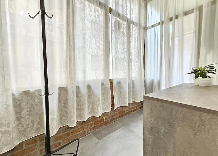 Elegante A Due Passi Dal Centro